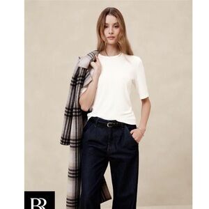 Banana Republic off white shirt